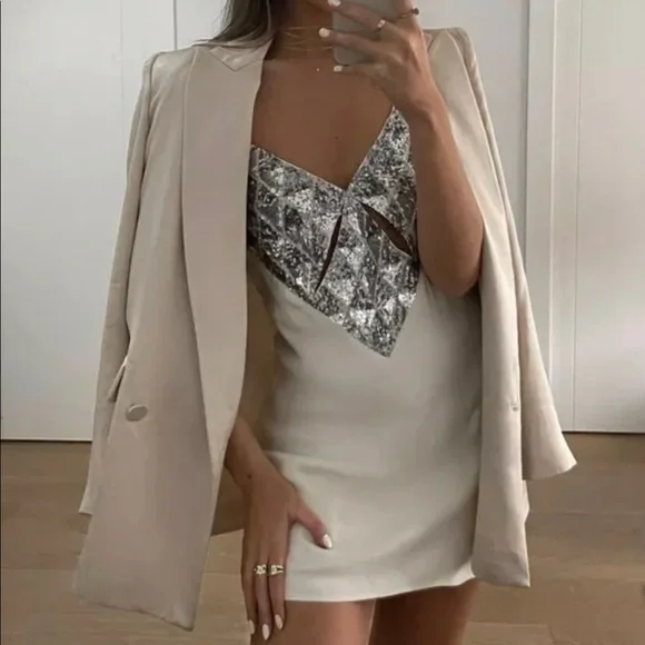 ZARA SATIN MINI DRESS BEIGE-PINK STRAPPY V-NECK - Picture 2 of 13